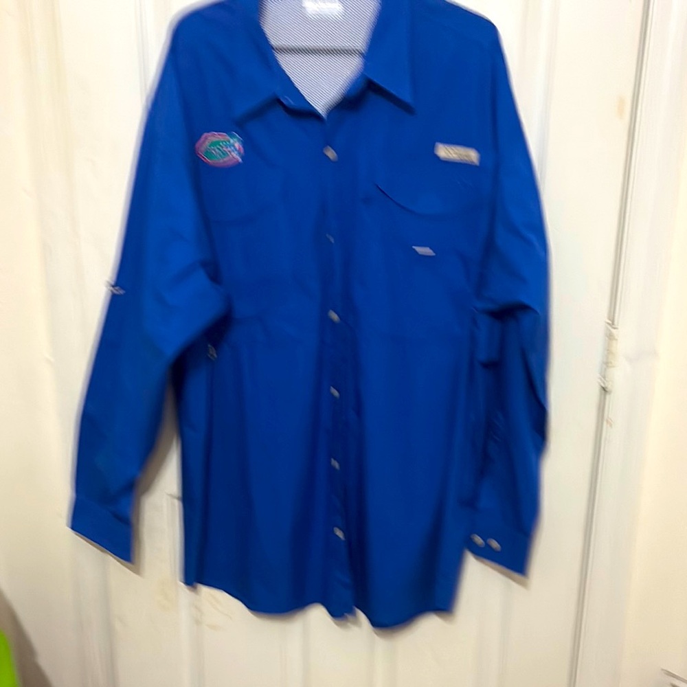 Columbia Men's Blue Shirt